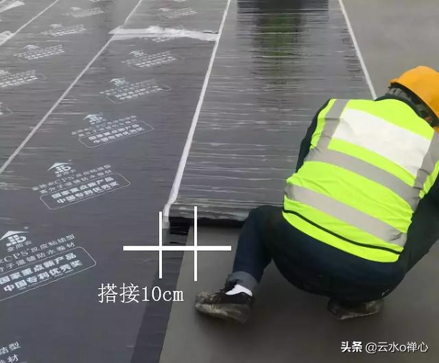 屋顶装修视频教程-屋顶太高怎么装修显的不太空？