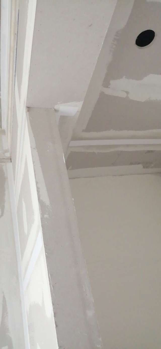 装修时先吊顶还是先刷墙面漆-吊顶和刷油漆要间隔多久？