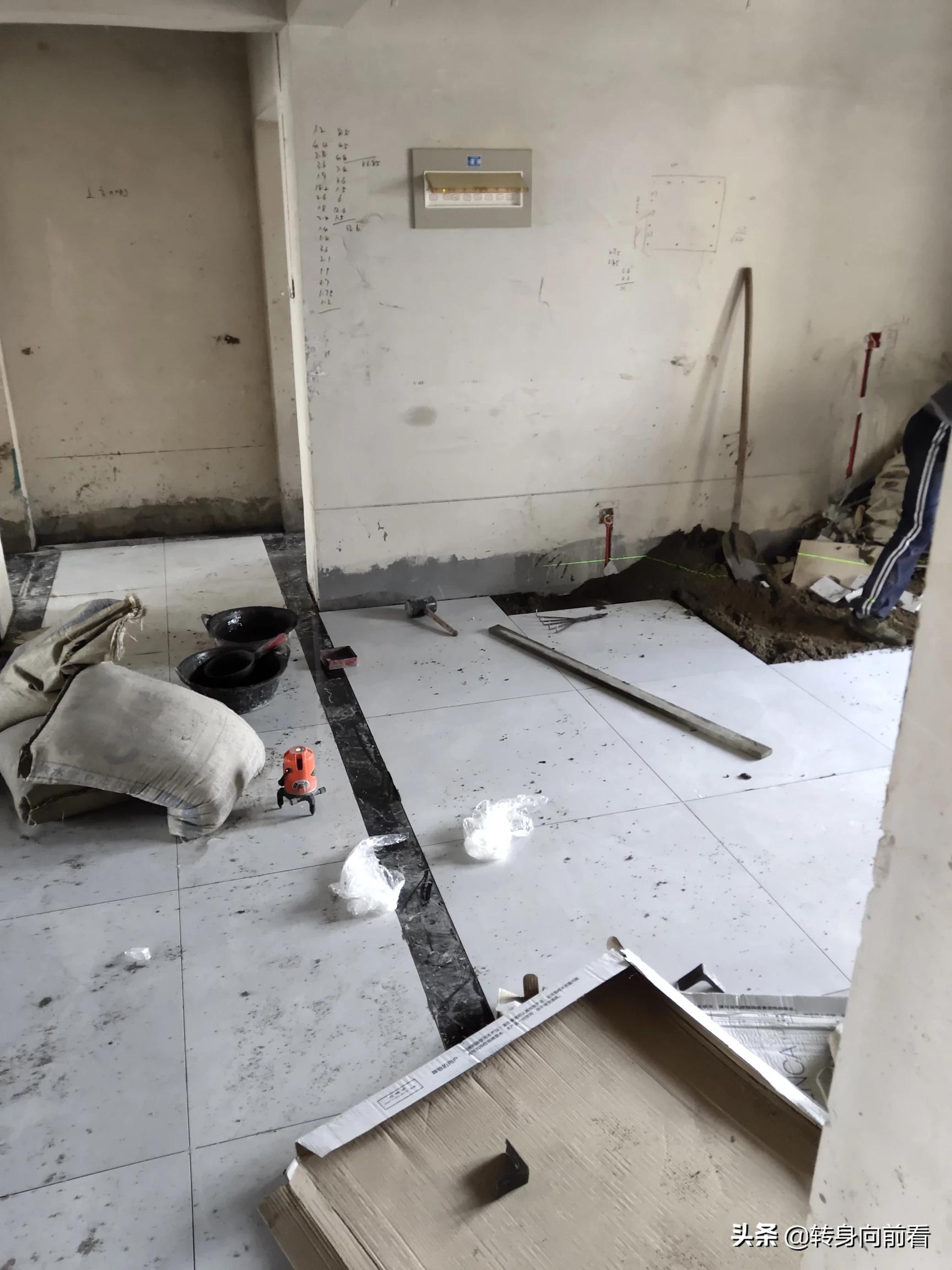 先装吊顶还是先刷墙-先吊顶还是先做柜子还是先批墙？