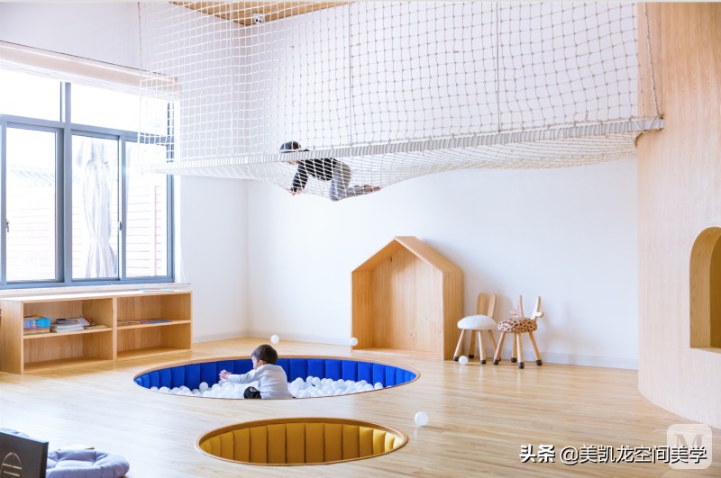 大宅装修效果图-农村的两层小别墅怎么装修好?客厅全屋贴瓷砖,电视背景墙该怎么设计? 大宅装修效果图-农村的两层小别墅怎么装修好?客厅全屋贴瓷砖,电视背景墙该怎么设计?