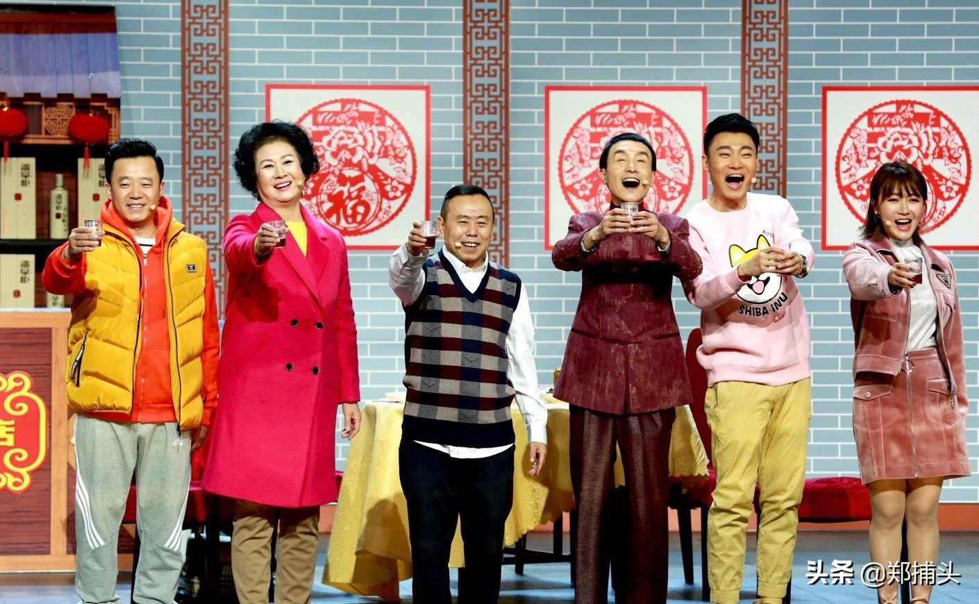 巩汉林小品有哪些-小品《走四方》里巩汉林唱“您看这道菜群英荟萃，要您老八十一点都不贵…”根据什么歌改编？