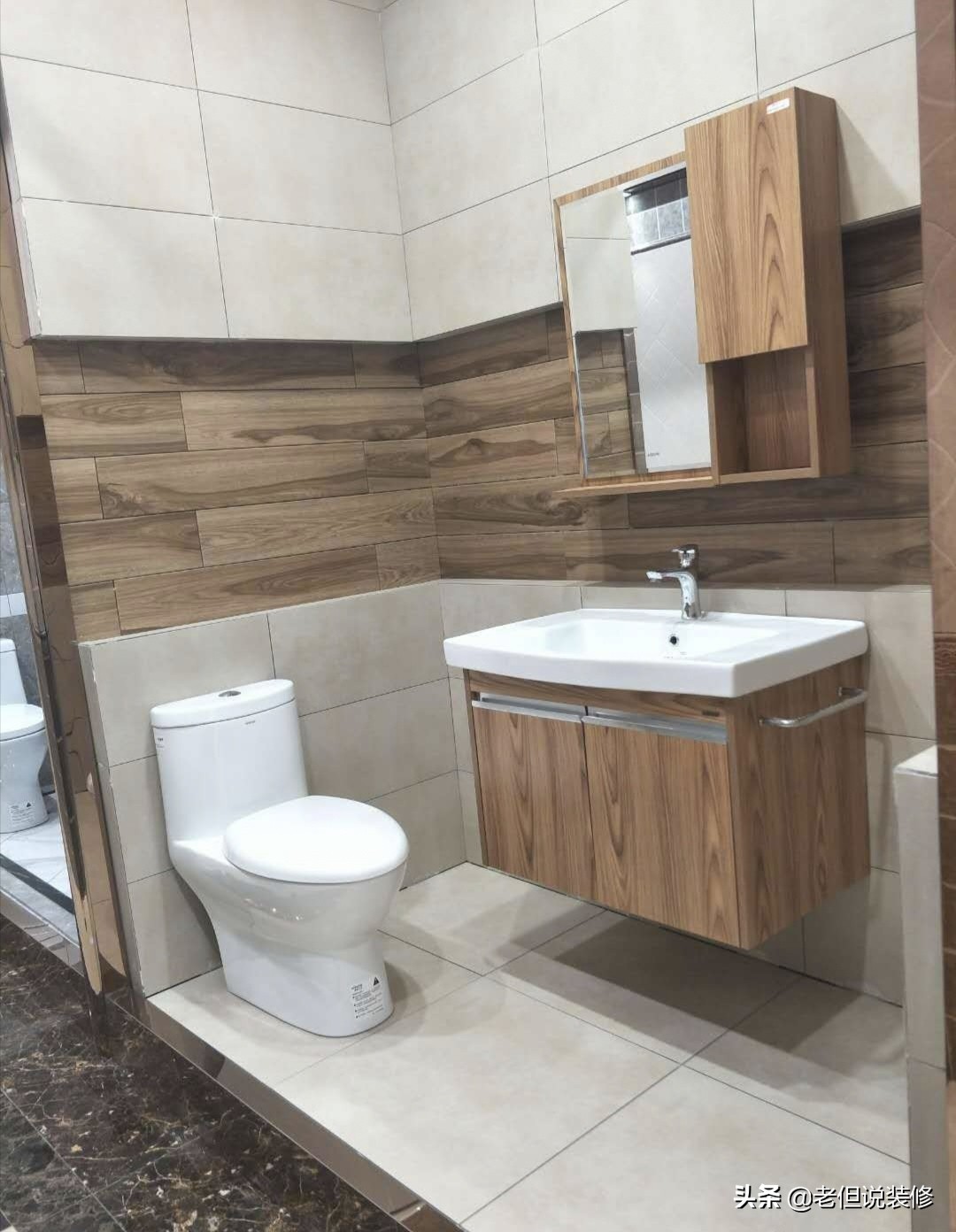 装修家装修成木纹的怎么配就好了好看-装修时木纹要怎么拉！喷完油漆后才会有木纹效果？